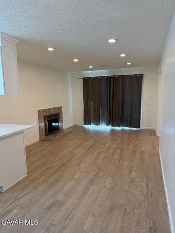 45303 Lorimer Avenue, Lancaster, CA 93534