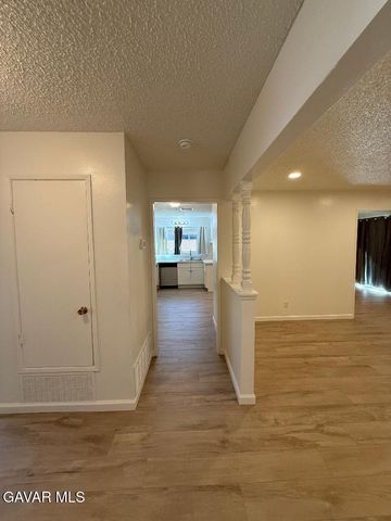 45303 Lorimer Avenue, Lancaster, CA 93534