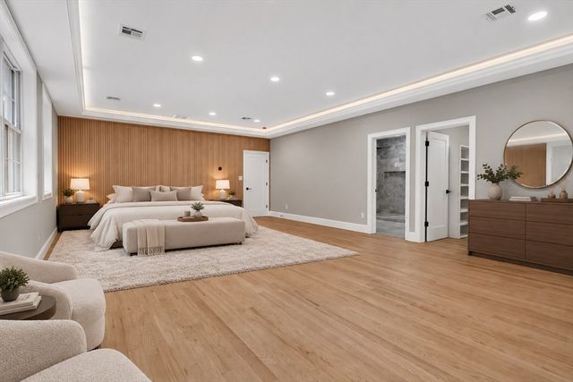 116 Lincoln Rd, Wayland, MA 01778