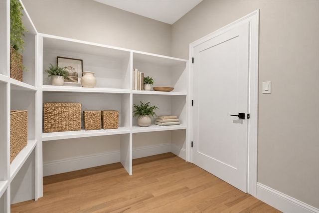 116 Lincoln Rd, Wayland, MA 01778