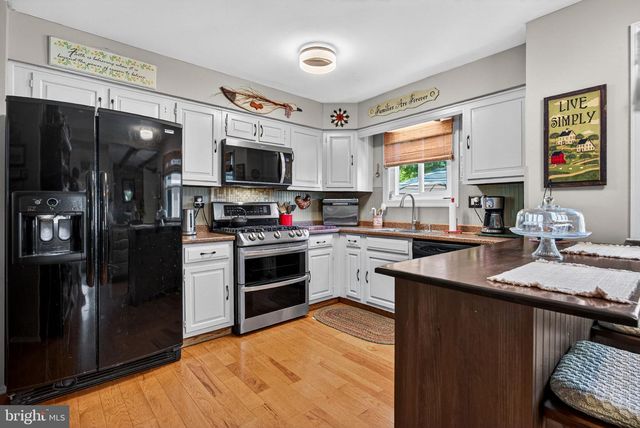 122 TARA TER, Marlton, NJ 08053