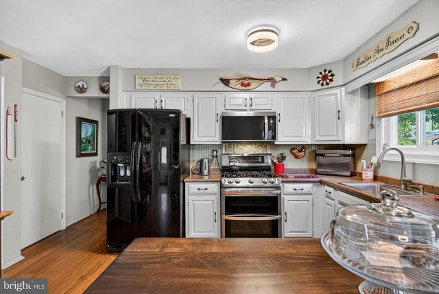 122 TARA TER, Marlton, NJ 08053