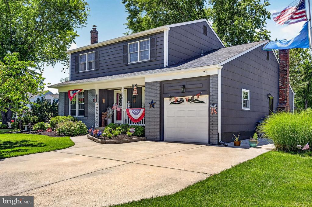 122 TARA TER, Marlton, NJ 08053