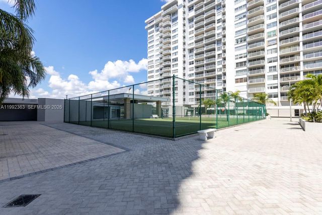 18011 Biscayne Blvd 903, Aventura, FL 33160