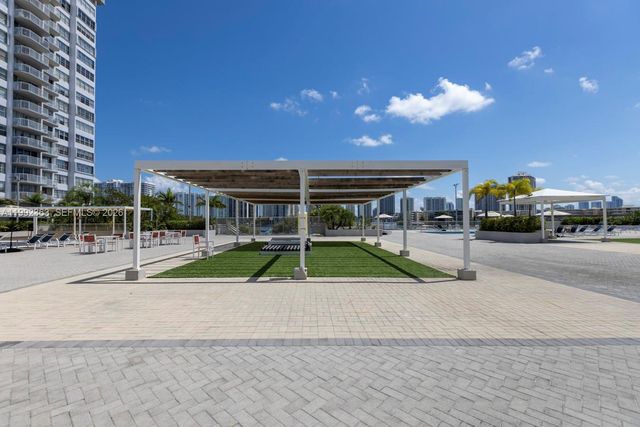 18011 Biscayne Blvd 903, Aventura, FL 33160