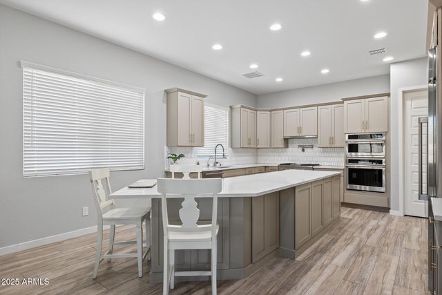 20194 E RAVEN Drive, Queen Creek, AZ 85142