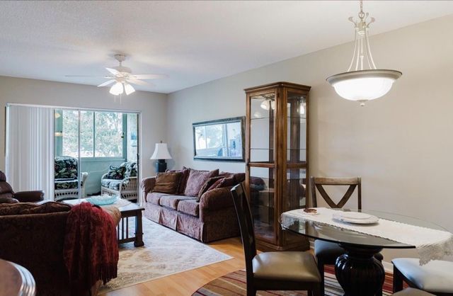 606 SW Natura Boulevard 207, Deerfield Beach, FL 33441