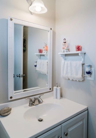 606 SW Natura Boulevard 207, Deerfield Beach, FL 33441