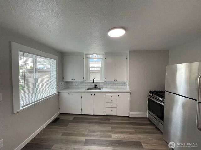 2232 Hoyt Avenue, Everett, WA 98201