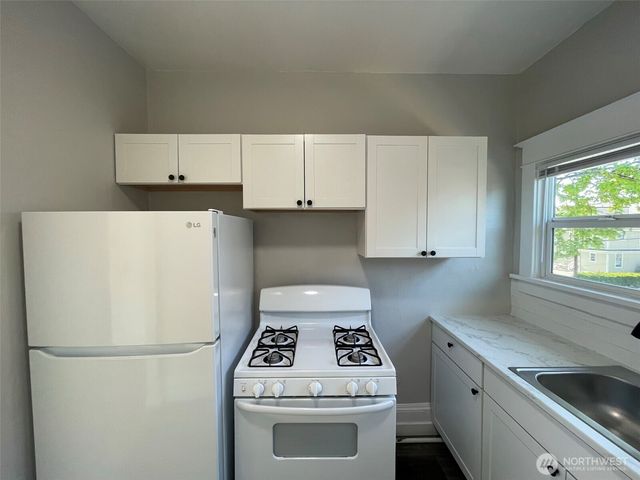 2232 Hoyt Avenue, Everett, WA 98201