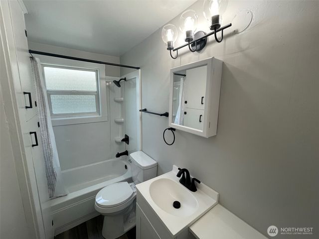 2232 Hoyt Avenue, Everett, WA 98201