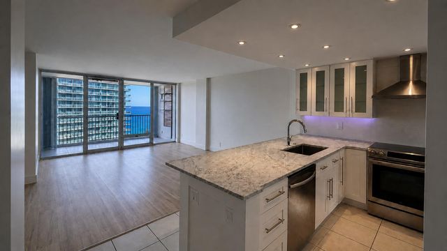 2200 NE 33rd Avenue 17C, Fort Lauderdale, FL 33305