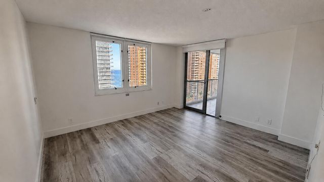 2200 NE 33rd Avenue 17C, Fort Lauderdale, FL 33305