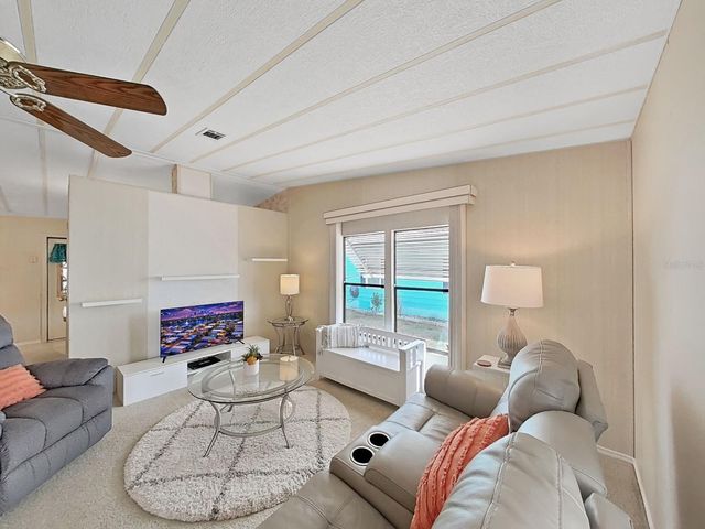 4969 DEERWOOD DR, Lakeland, FL 33810