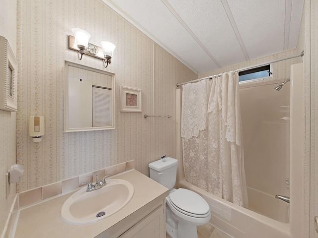 4969 DEERWOOD DR, Lakeland, FL 33810