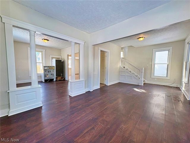 127 Cascade Street, Elyria, OH 44035