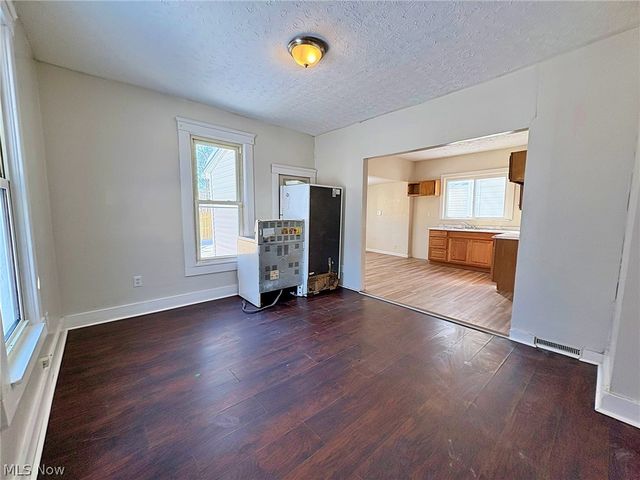 127 Cascade Street, Elyria, OH 44035