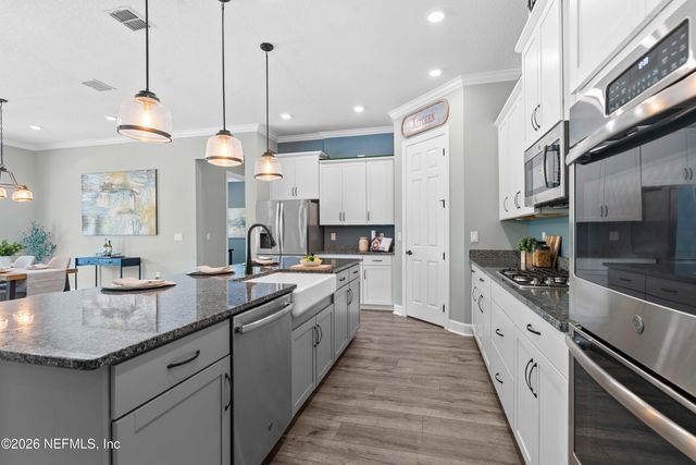 195 STONE CREEK Circle, St. Johns, FL 32259