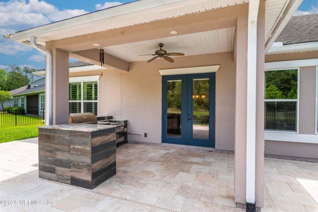 195 STONE CREEK Circle, St. Johns, FL 32259
