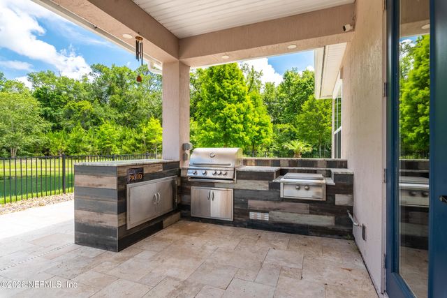 195 STONE CREEK Circle, St. Johns, FL 32259
