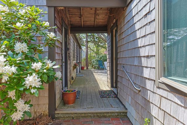 2 Brettwood Rd, Harwich, MA 02645