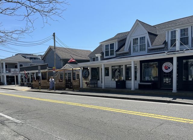 2 Brettwood Rd, Harwich, MA 02645