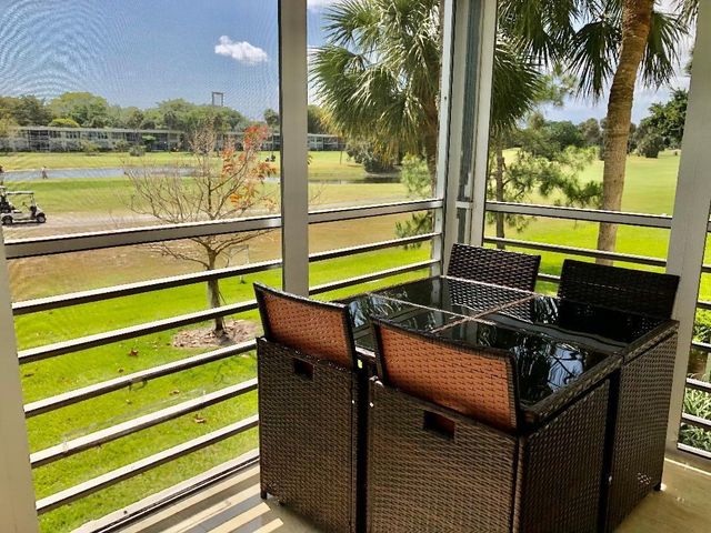 800 Cypress Grove Drive 204, Pompano Beach, FL 33069