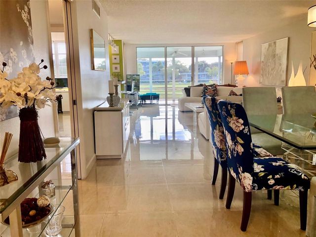 800 Cypress Grove Drive 204, Pompano Beach, FL 33069