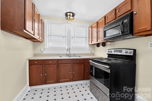 305 Lander Street, Charlotte, NC 28208