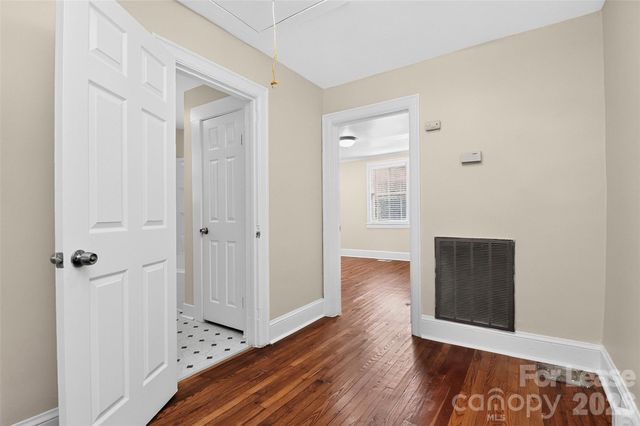 305 Lander Street, Charlotte, NC 28208