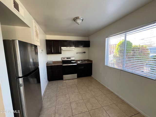 1321 W VOGEL Avenue, Phoenix, AZ 85021