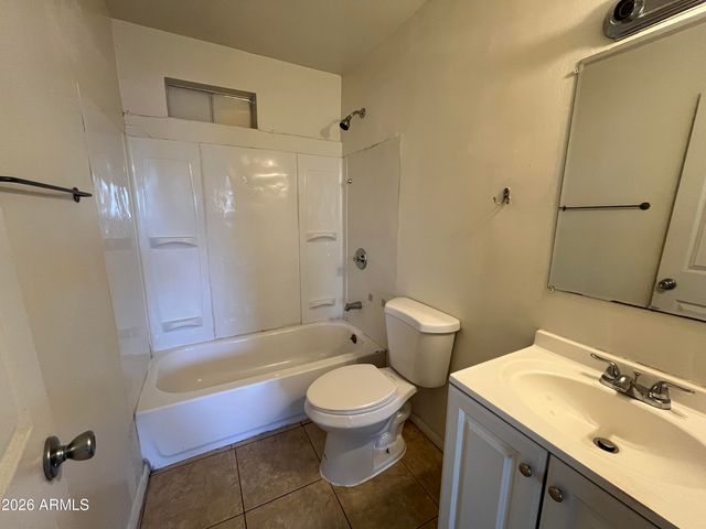 1321 W VOGEL Avenue, Phoenix, AZ 85021