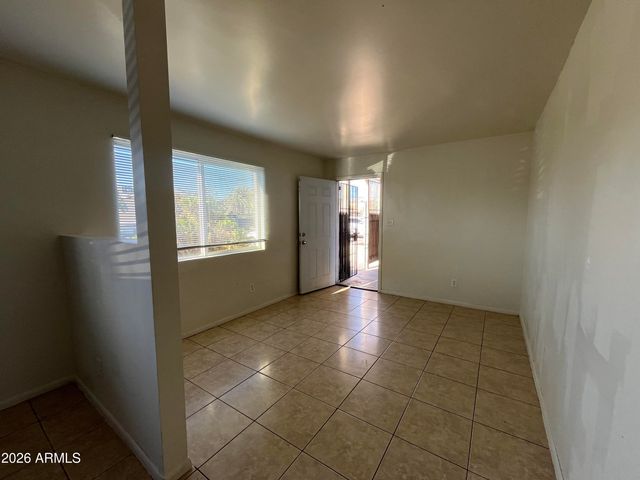 1321 W VOGEL Avenue, Phoenix, AZ 85021