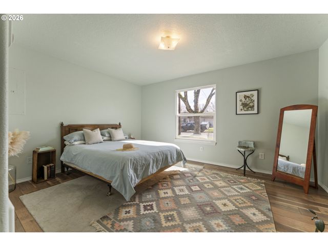 6821 N ARMOUR St, Portland, OR 97203