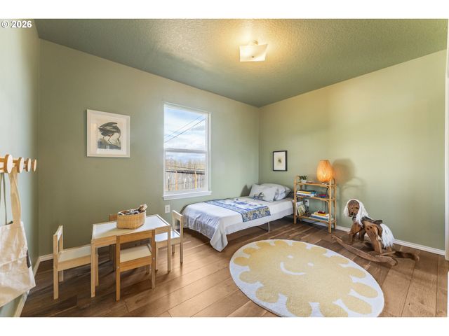 6821 N ARMOUR St, Portland, OR 97203