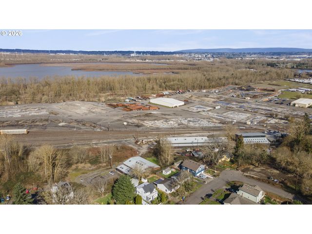 6821 N ARMOUR St, Portland, OR 97203