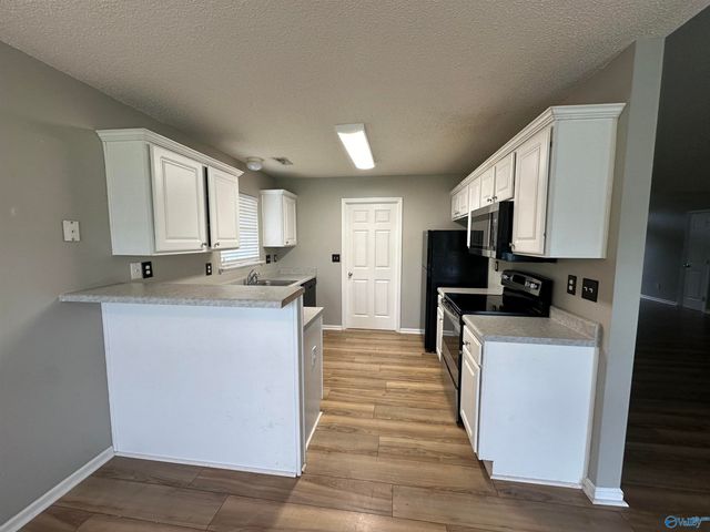 102 Sandpiper Court, Huntsville, AL 35824