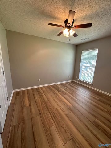 102 Sandpiper Court, Huntsville, AL 35824