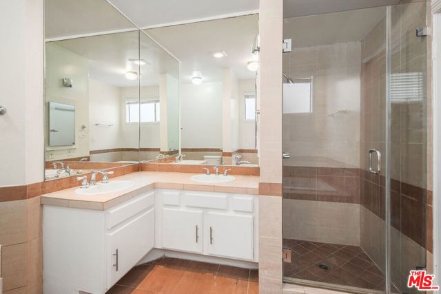 8865 Alden Drive 101, Los Angeles, CA 90048