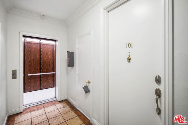 8865 Alden Drive 101, Los Angeles, CA 90048