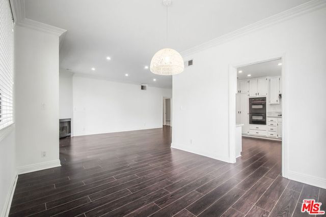 8865 Alden Drive 101, Los Angeles, CA 90048