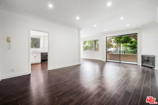 8865 Alden Drive 101, Los Angeles, CA 90048