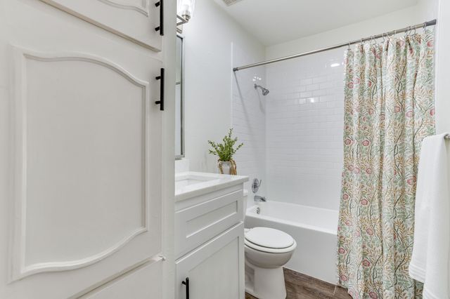 433 Linda Drive, Burleson, TX 76028