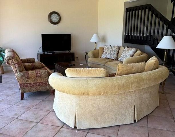 505 Prestwick Circle, Palm Beach Gardens, FL 33418