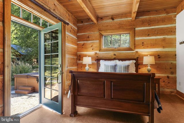 156 BEAR WALLOW RD, Huntly, VA 22640