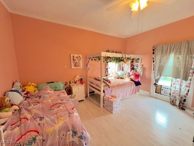 934 Parrish Street, Uhrichsville, OH 44683