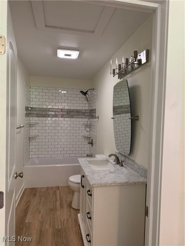 2425 S Pleasant Grove, Zanesville, OH 43701