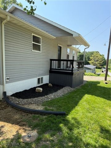 2425 S Pleasant Grove, Zanesville, OH 43701