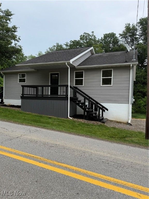2425 S Pleasant Grove, Zanesville, OH 43701