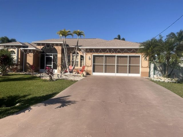 5640 NW Commodore Terrace, Port St. Lucie, FL 34983